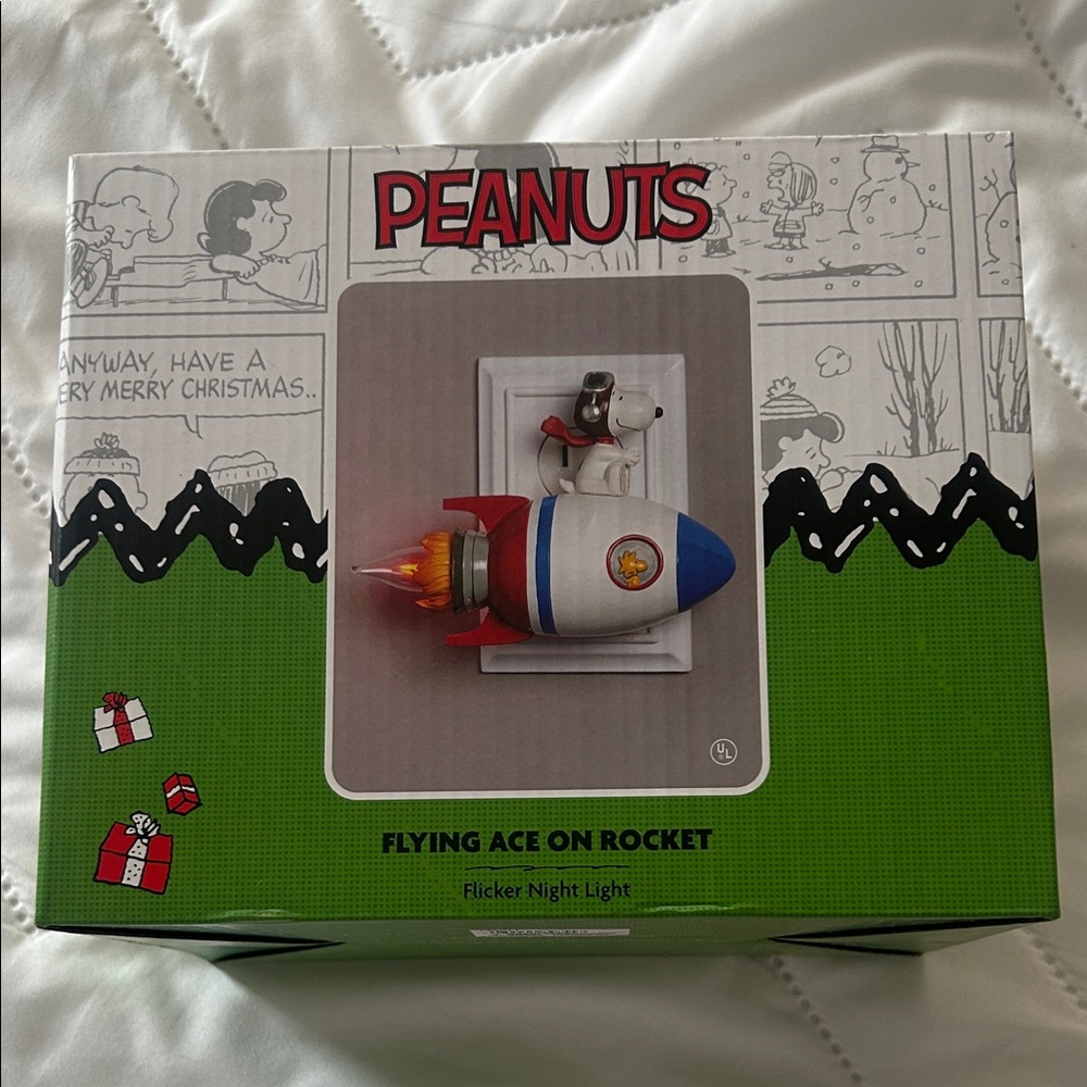 Peanuts Snoopy Rocket Flicker Night Light